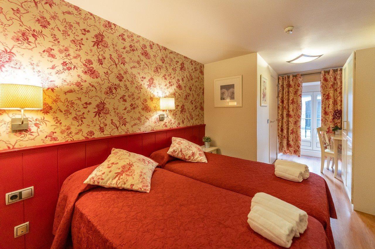 Hostal Matheu Madrid Dış mekan fotoğraf