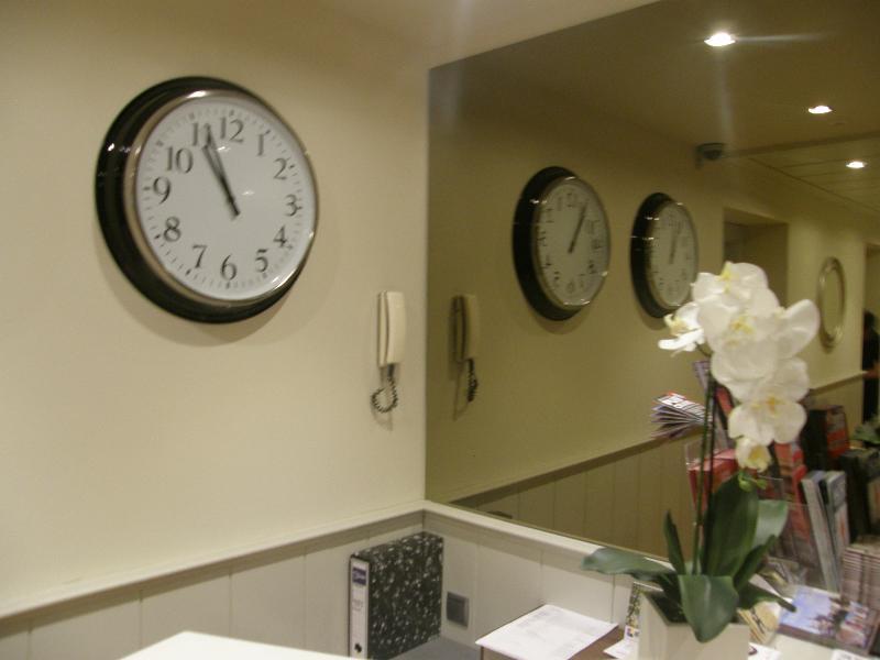Hostal Matheu Madrid Dış mekan fotoğraf