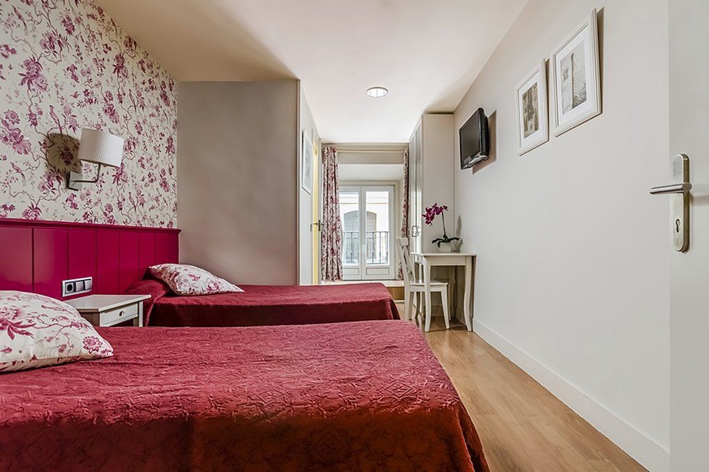 Hostal Matheu Madrid Dış mekan fotoğraf