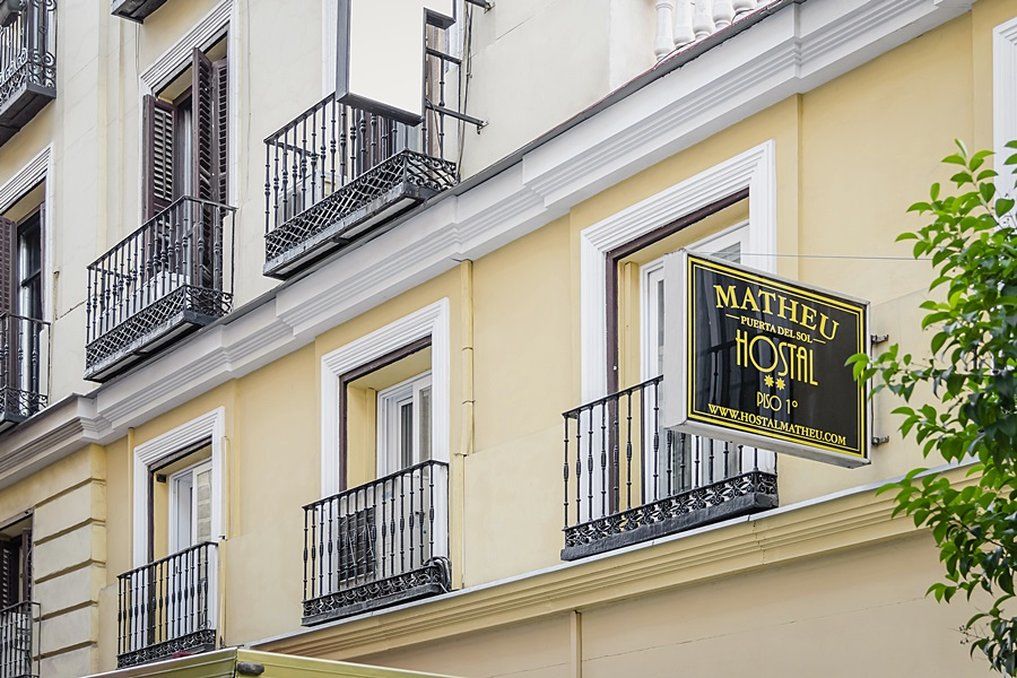 Hostal Matheu Madrid Dış mekan fotoğraf